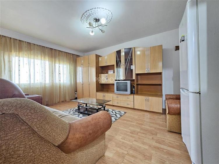 2 Camere decomandate, Mobilate  / CARREFOUR- Insula de agrement - 2