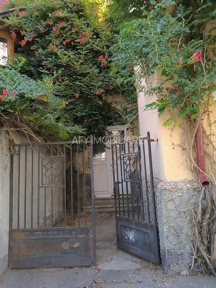 De vanzare Vila interbelica 16 camere, Dorobanti, sector 1 - 2