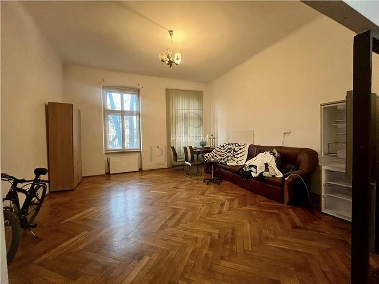 FABRIC - 4 CAM - ETJ.1 - 2 BAI - 3 BOXE - CURTE - ARHITECTURAL - ZONA ISTORICA- - 4