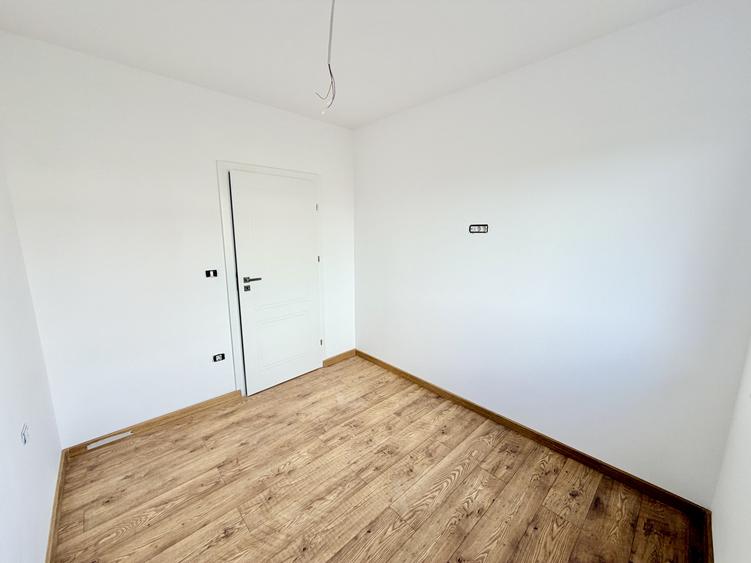 Apartament cu 1 camera + gradina - 40 mp utili - Mosnita
