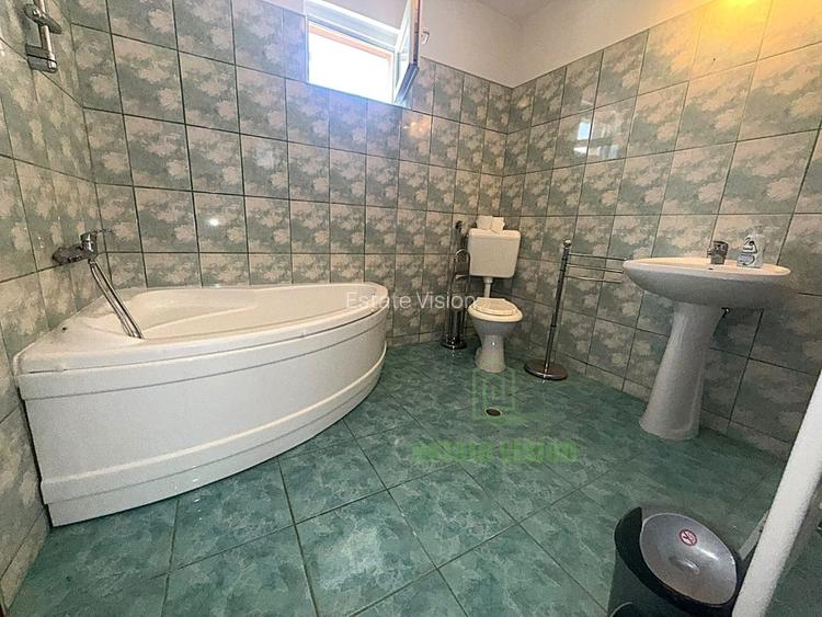 Vila D+P+1, 5 camere, 150 mp utili + demisol, teren 300 mp, aproape de Palatul M - 13