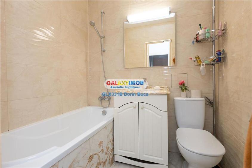 Vanzare apartament 3 camere TITAN (str Fetesti) decomandat, metrou
