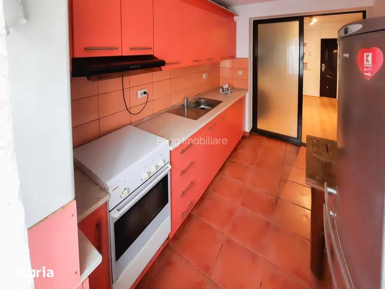 Apartament decomandat, parcare, zona Eroilor - 6