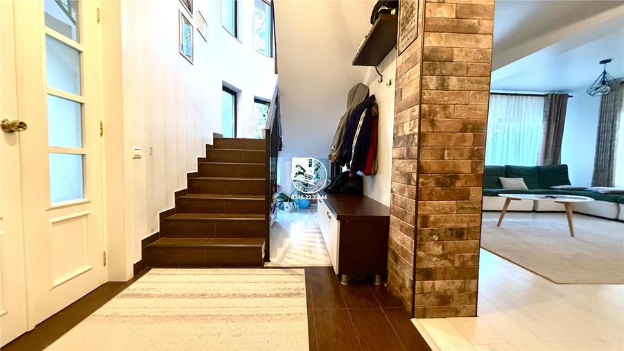 Vila - 270 m2 utili in Aroneanu cu 1000 teren