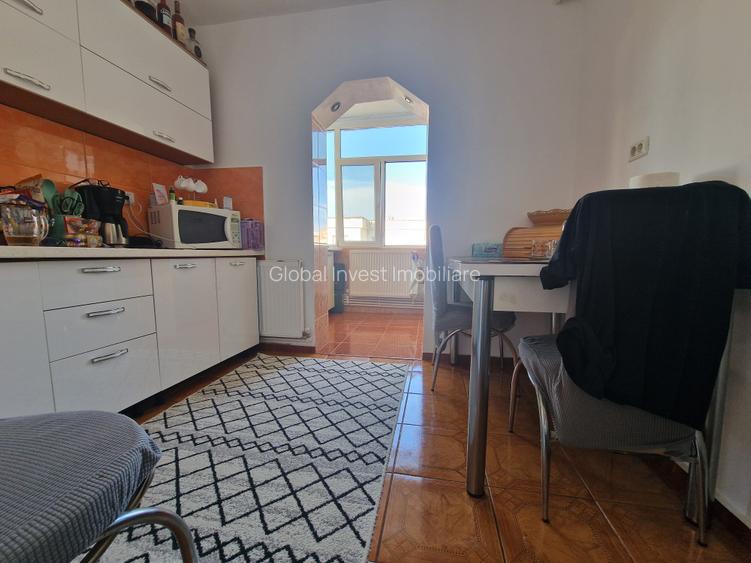 Navodari(Sud)- 3 camere decomandate confort 0, parcare, gaze - 87.000euro - 8