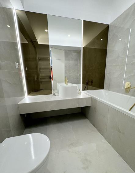 Apartament de 3 camere, 75 mp, centrala, balcon, Cortina North