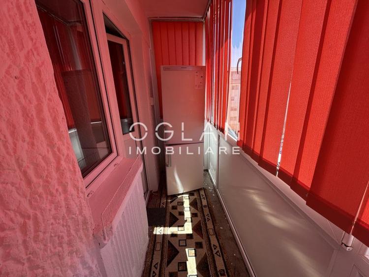 Apartament 2 camere , balcon, Zona Ciresica