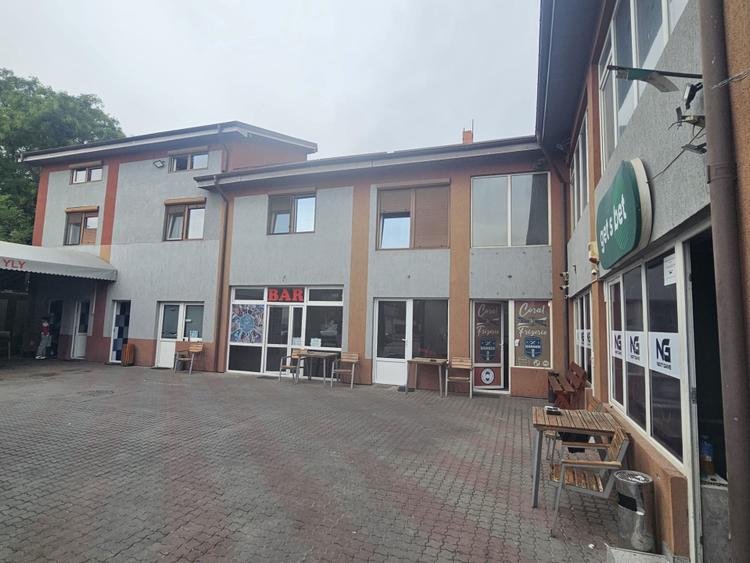 Spalatorie auto, spatii comerciale, b-dul N. Romanescu