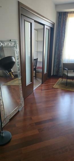 Apartament 2 camere superb 2 bai + parcare