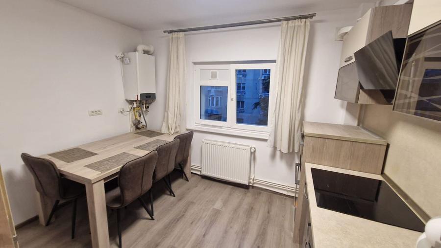 Piata Alba Iulia | 3 Camere | Loc de parcare