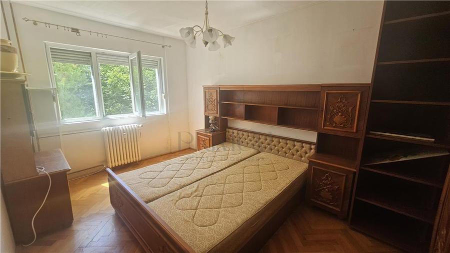 GIROCULUI - 3 CAM - ETJ.2 - ANVELOPAT - PARCHET LEMN - SPATIOS ||