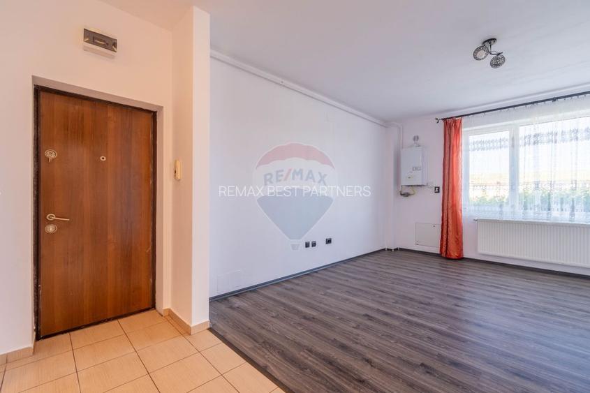 Apartament 3 camere de vanzare Floresti, Eroilor 80 zona Profi Parcare - 17