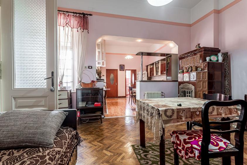 Apartament 3 camere, etaj 1, ultracentral (clădire cu 4 apartamente)