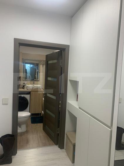 Apartament 3 camere, loc de parcare, bloc nou, zona Zavoaie