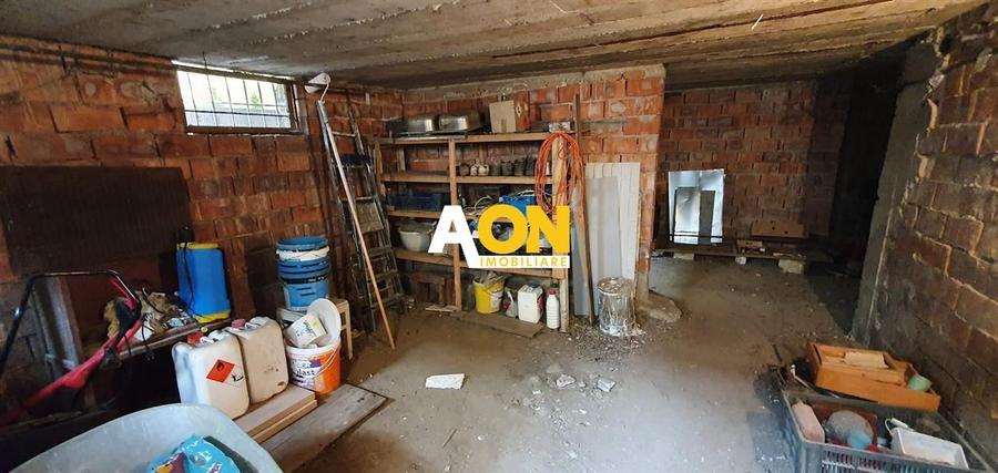 Casa 4 camere, 1163 mp teren, hala 65 mp utili, pretabila pt. birouri