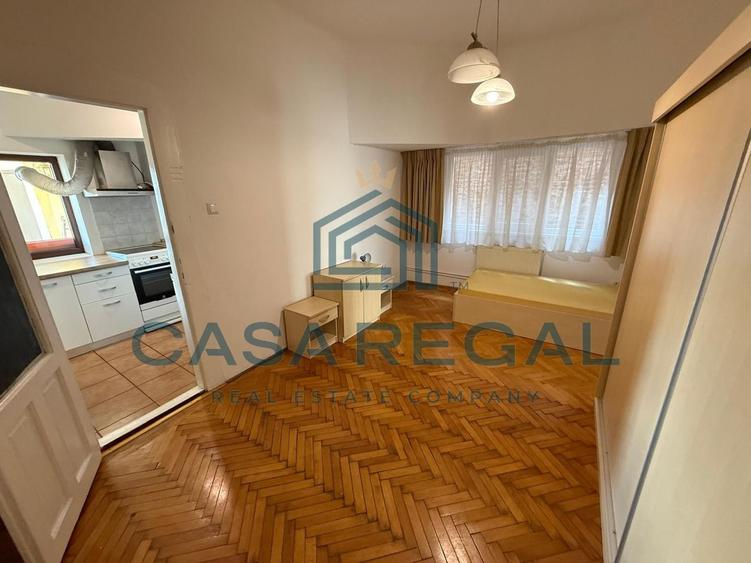 Apartament 4 camere de închiriat – Ultracentral – Casa Regal Imobiliare