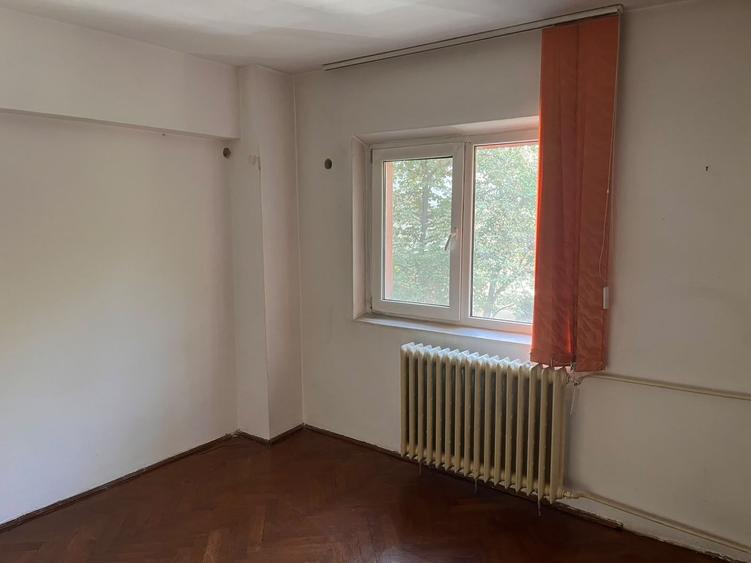 4 camere, 2 băi | 80 mp | Calea Moșilor | Et 1/8 | Negociabil