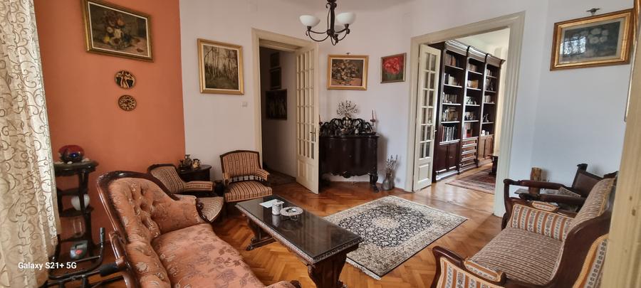 Apartament 4 camere Calea Victoriei- Dacia ( Universitatea de Arte)