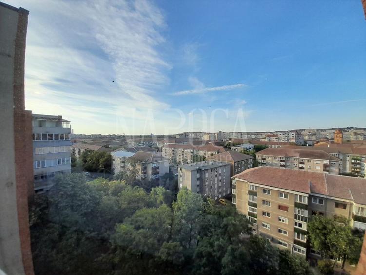 Apartament 3 camere de vanzare in Decebal Oradea, Oradea