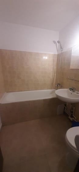 Proprietar direct ofera garsoniera renovata, libera