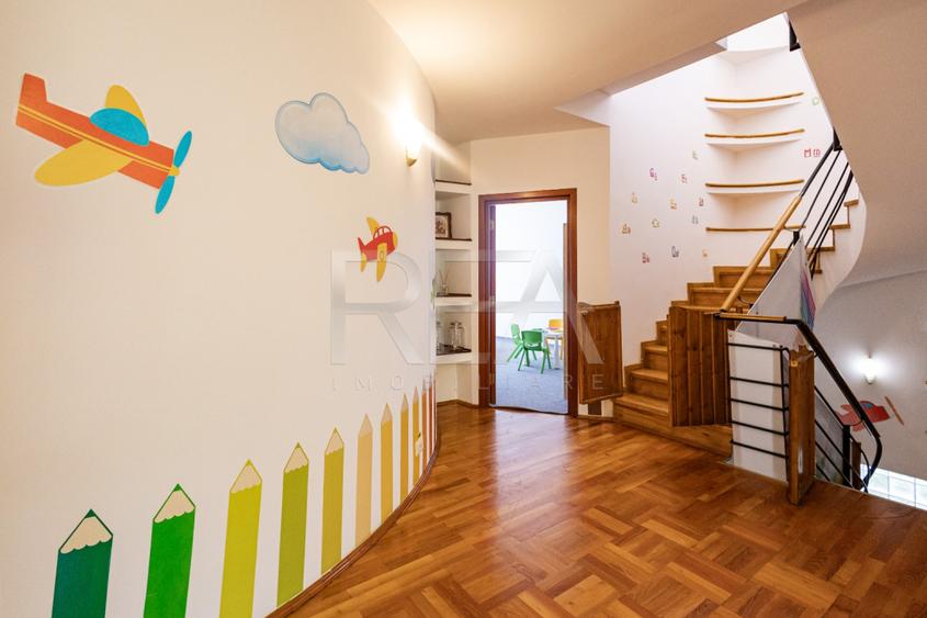 Spatiu educational intr o vila Parcul Carol