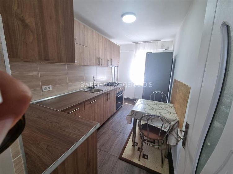 Apartament cu 3 de inchiriat ultracentral Fagaras - 8
