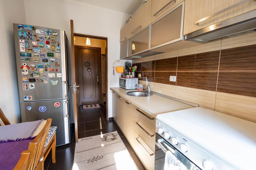 Apartament de 3 camere - Bucureștii Noi - Dămăroaia, pe strada Berveni