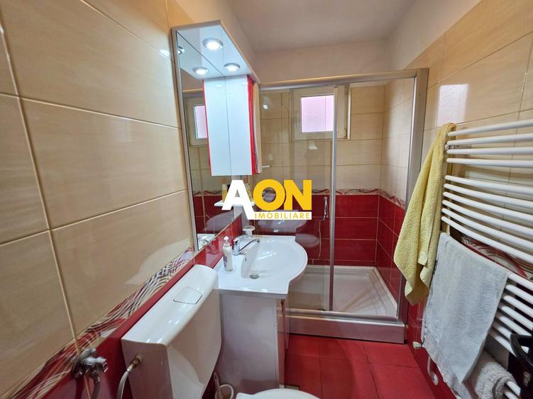 Casă 3 camere, 630 mp teren, zona Schit, Cetate