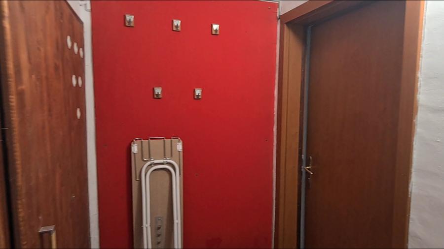 CAMERA CU TOALETA- DE INCHIRIAT IDEAL PENTRU BIROU- DEMISOL