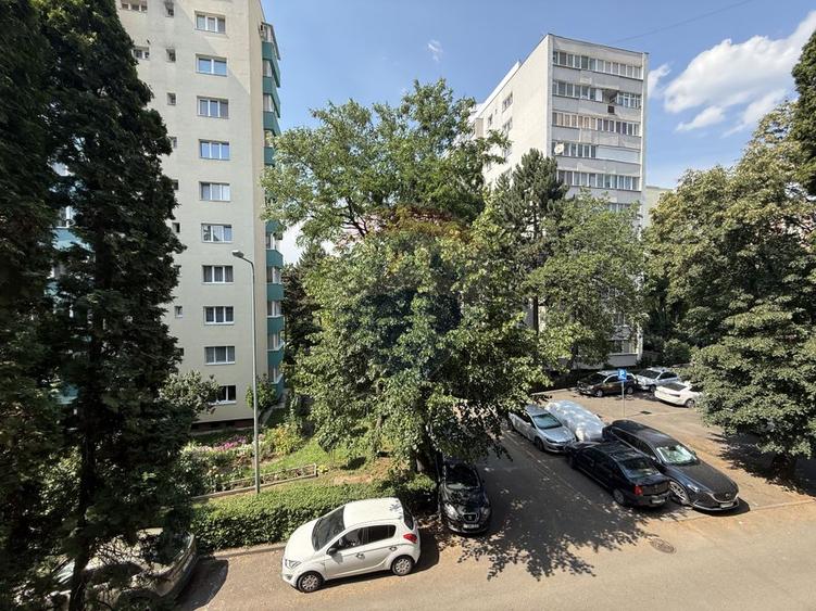 Apartament 4 camere de inchiriat in Manastur