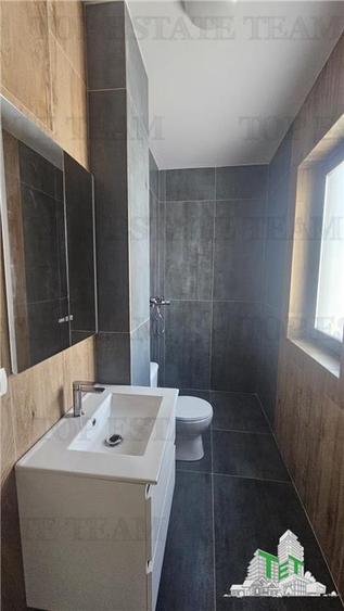Vila lux 5 camere in Prel. Ghencea-Bragadiru