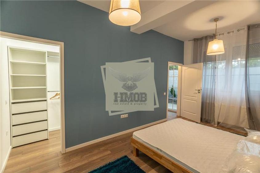 Apartament de lux 3 camere si terasa de 25 mp zona Sub Arini