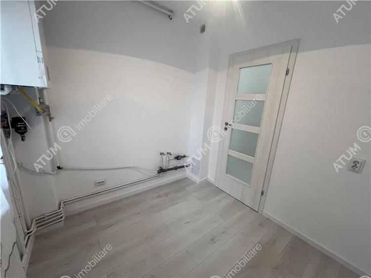 Apartament renovat cu 2 camere decomandate si balcon zona Rahovei