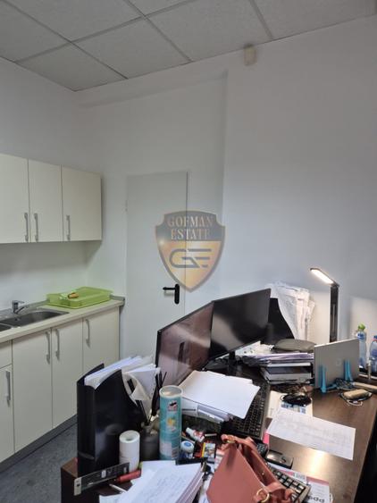 Spatiu Comercial Piata Ovidiu , SU 165mp + Terasa 61mp, centrala gaz, A/C, 2 bai