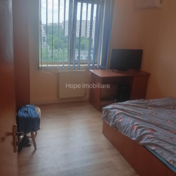 Aparatorii Patriei-Aleea Tomesti-Apartament de 3 camere-decomandat - 5