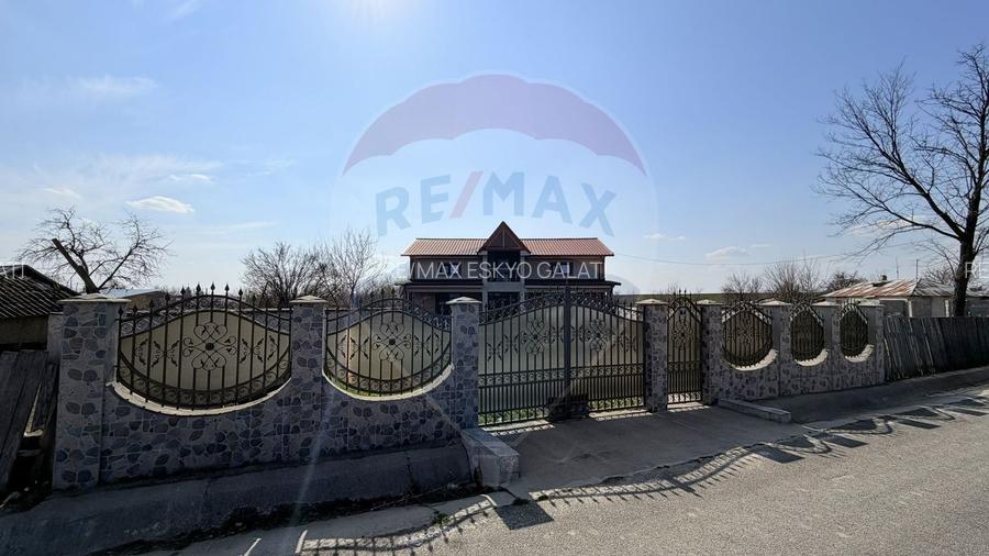 Casă cu 4 camere de vânzare Nămoloasa I Galati - 13