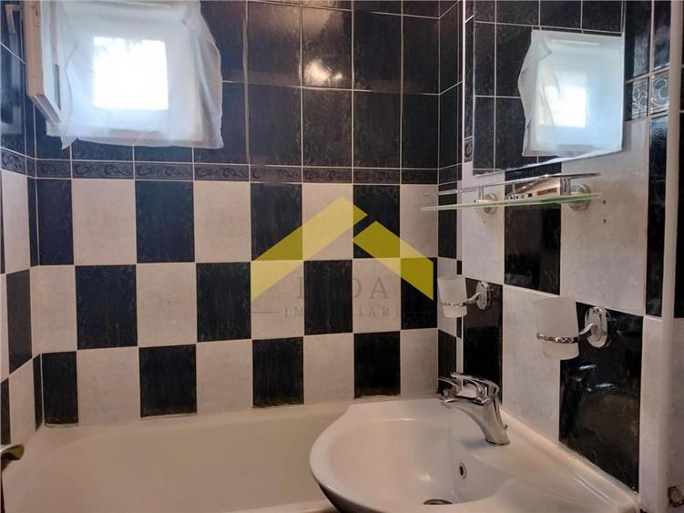 Apartament 4 camere de inchiriat zona Aurel Vlaicu