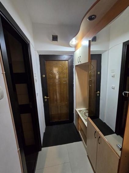 Garsonieră de închiriat | Galata | Etaj 2 | Centrală proprie | Mobilată și utila