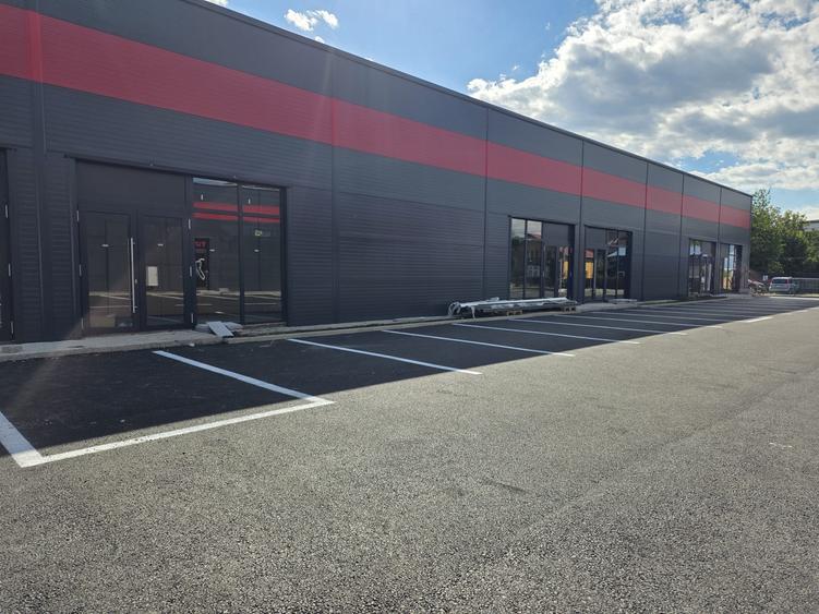 Spațiu comercial de închiriat –Lunca Cetățuii, Iași - COMISION 0%