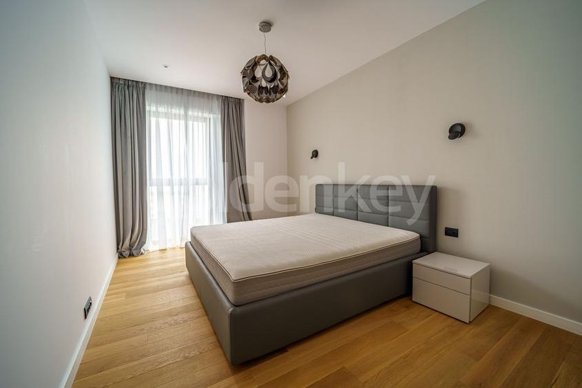 Apartament mobilat cu 4 camere | ultra-finisat | 2 garaje