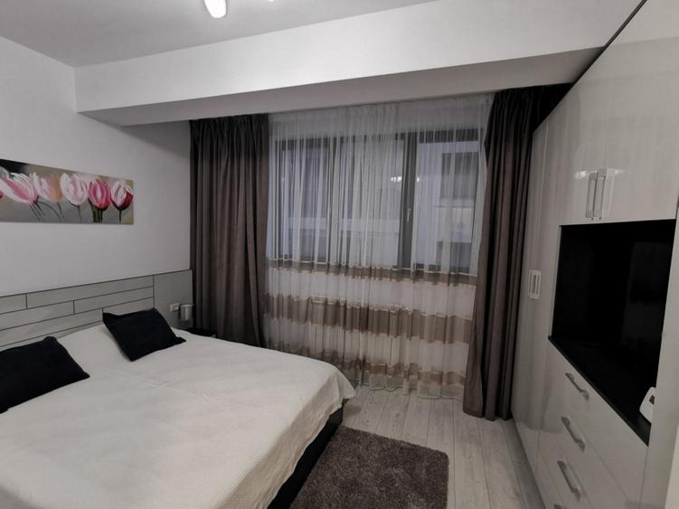 Mamaia, 2camere vedere lac, gaze, loc parcare, termen lung cu deconatre