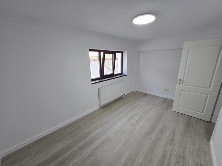 Damaroaia,Izbiceni,Curte proprie 60mp, Ocazie