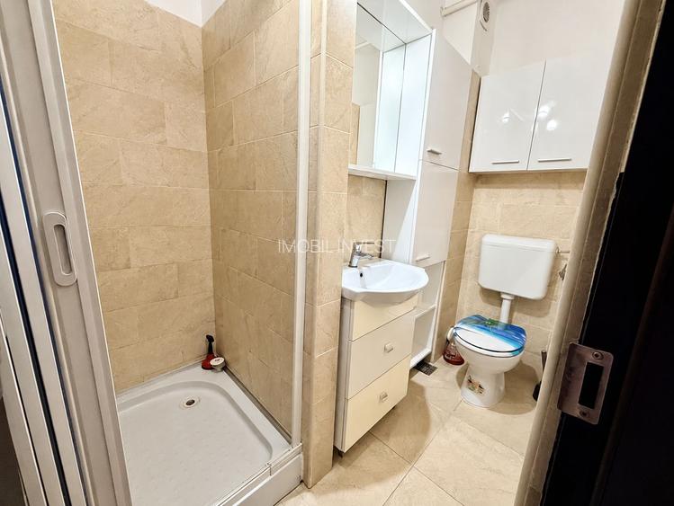 Apartament 3 camere, etaj 1, două balcoane, boxă 31 mp,parcare inclusă - 4