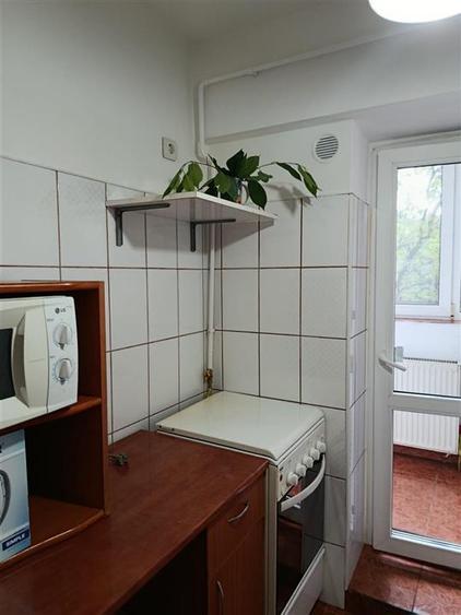 Etaj 1 - LIDL Octav Bancila, 1 camere decomandat 45mp