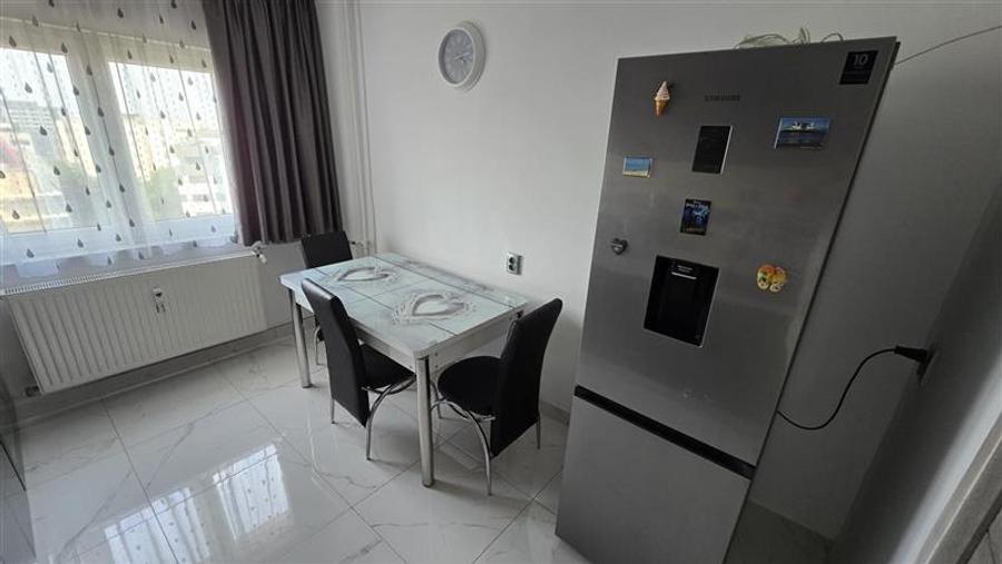 Berceni-Oltenitei-Piata Sudului apartament 4 camere, mobilat si utilat.