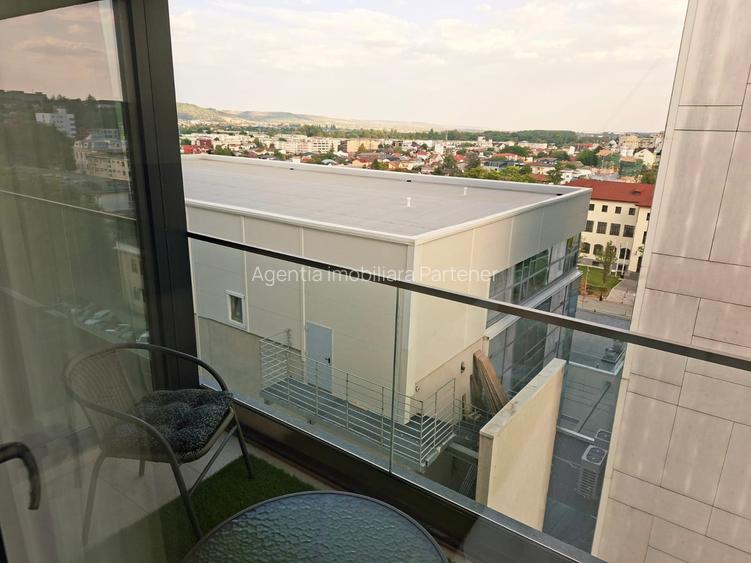 2 camere UltraCentral Pitești , mobilat / utilat / GARAJ ! - 12