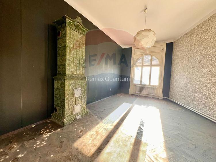 De vânzare casă cu 4 camere, Ultracentral, str Mihai Eminescu - 12