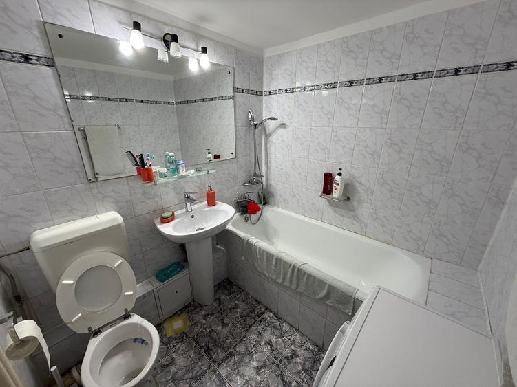 Apartament 2 camere de vanzare Rahova