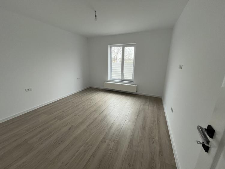Oportunitatae! Casa moderna la sol, 3 camere, posibilitate mansardare!