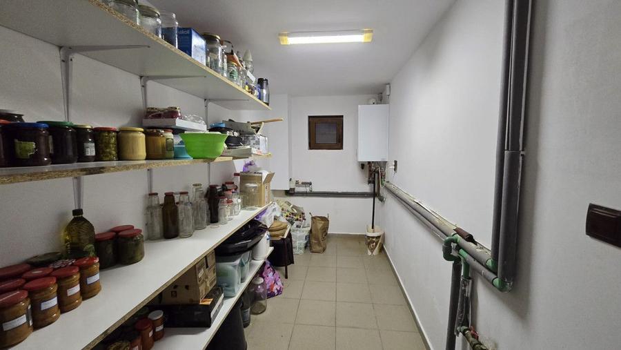 De Vânzare Casă Păuleștiului 9 ari teren